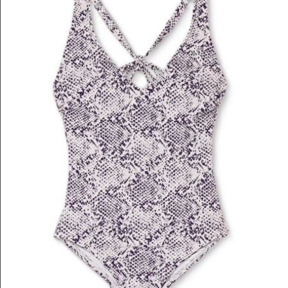 ALL IN MOTION / NWT/ Snake print/ Women's V-Neck Strappy Back Detail - Picture 4 of 9